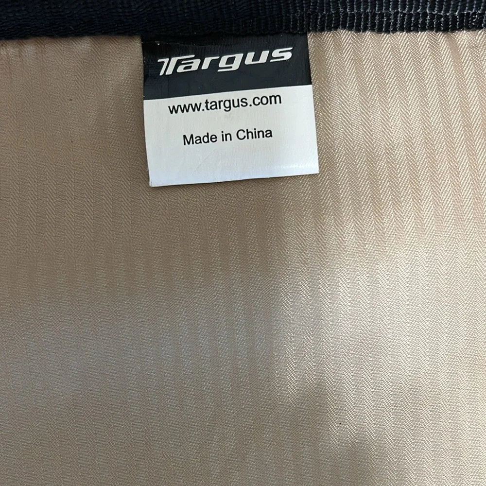Targus Getta Black Notebook Slipcase / Excellent Condition - NWOT - Never Used
